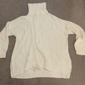 Oval Square Cream oversized know sweater